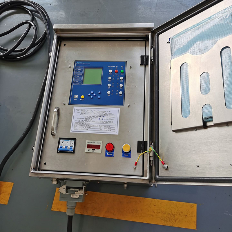 Automatic Circuit Recloser